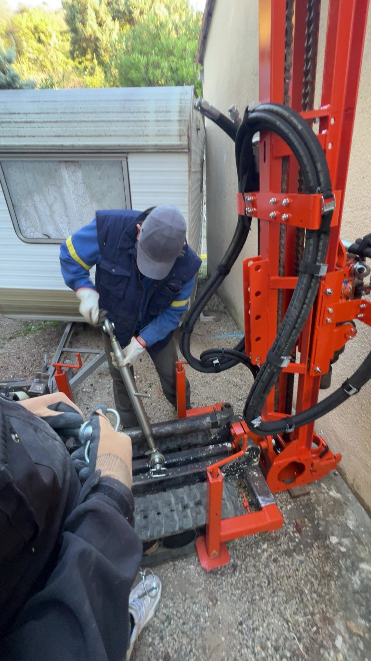 Mise en œuvre complète de pieux courts à compactage horizontal sur chantier